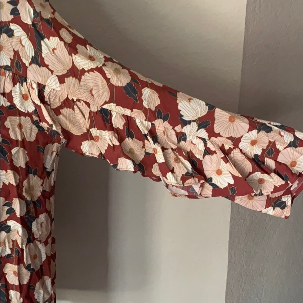 Ruffle blouse - Picture 2 of 3